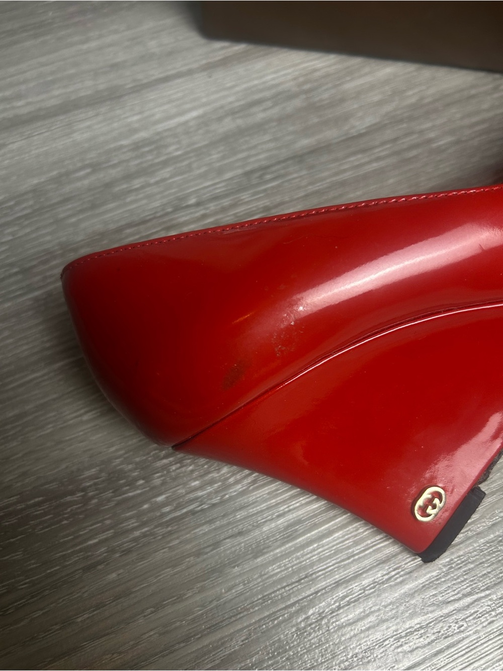 Gucci Red Patent Leather Peep Toe Wedge Pumps Heels Size 8 B - Picture 12 of 15
